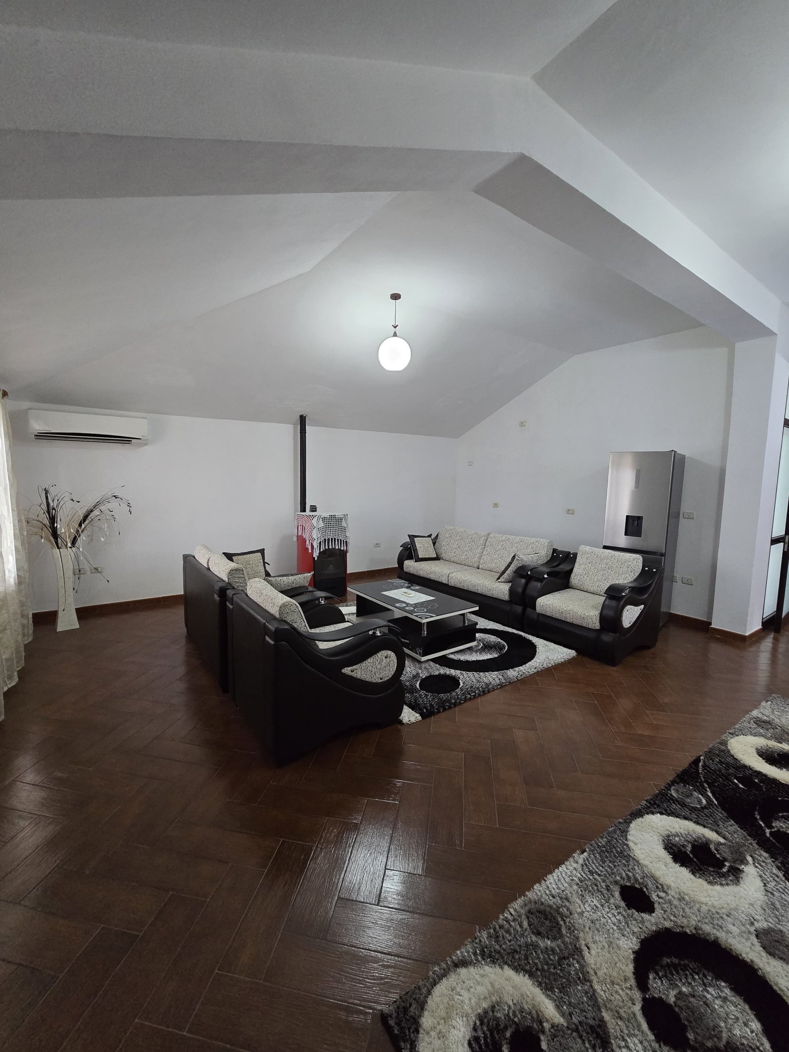 WhatsApp Image 2025-07-19 at 08.54.30 (1)