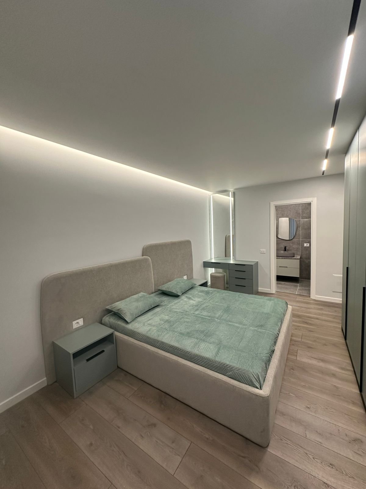 WhatsApp Image 2025-10-21 at 18.12.28