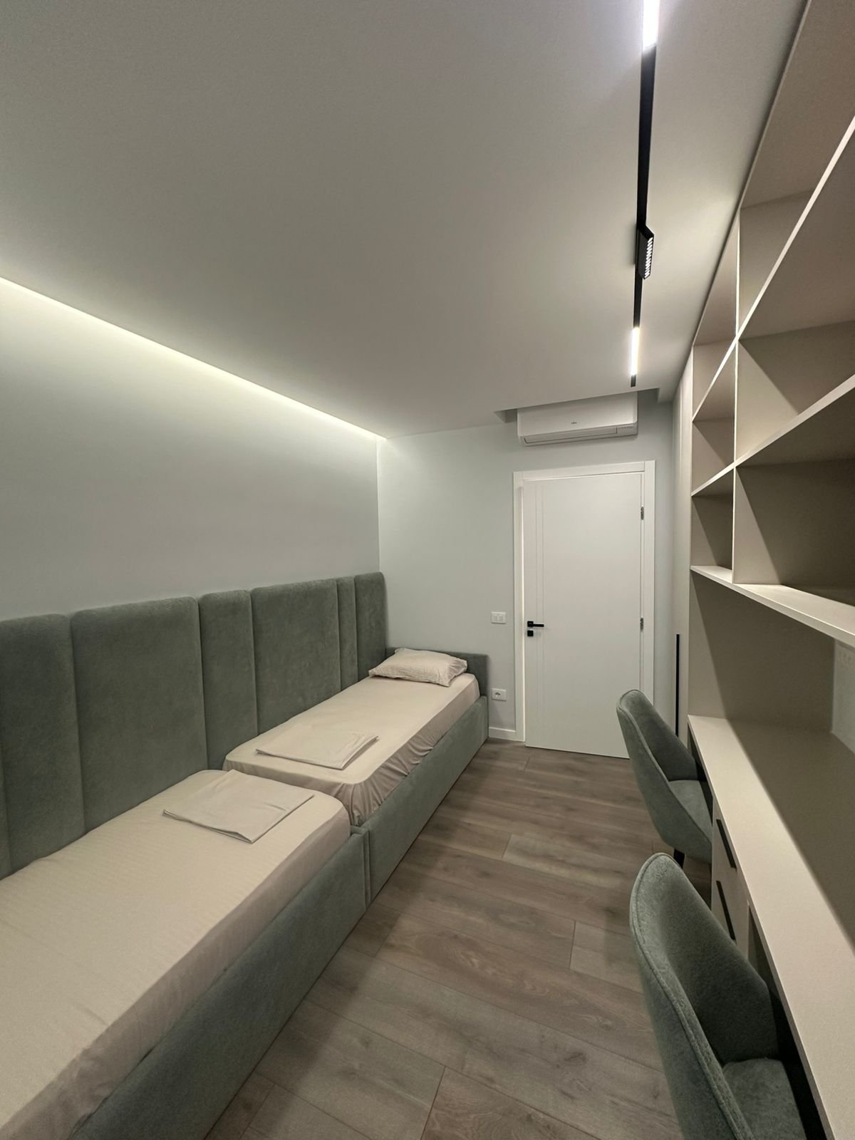 WhatsApp Image 2025-10-21 at 18.12.29 (1)