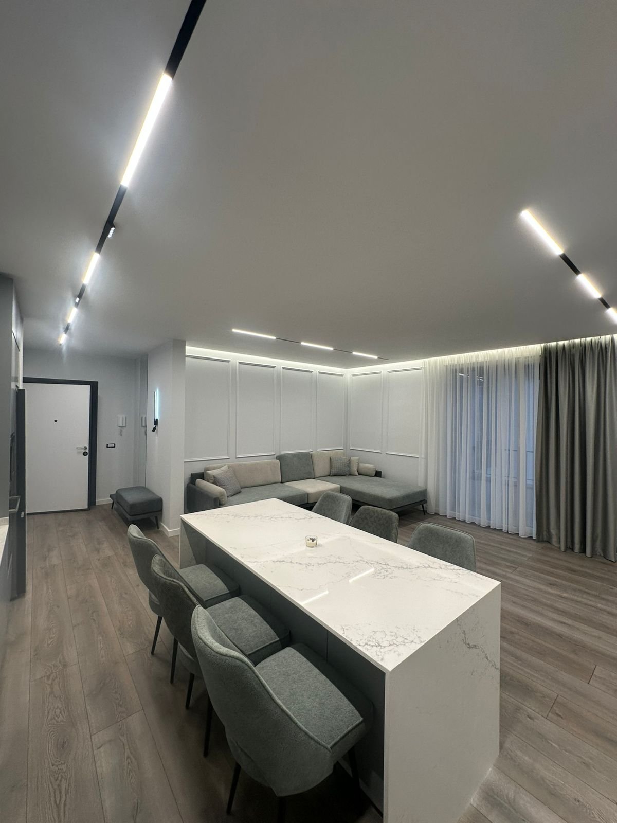 WhatsApp Image 2025-10-21 at 18.12.30 (1)