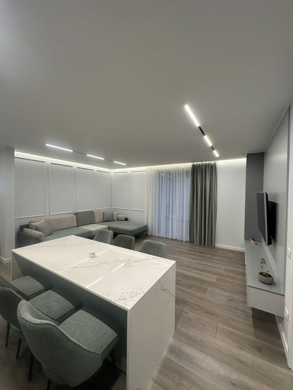 WhatsApp Image 2025-10-21 at 18.12.30