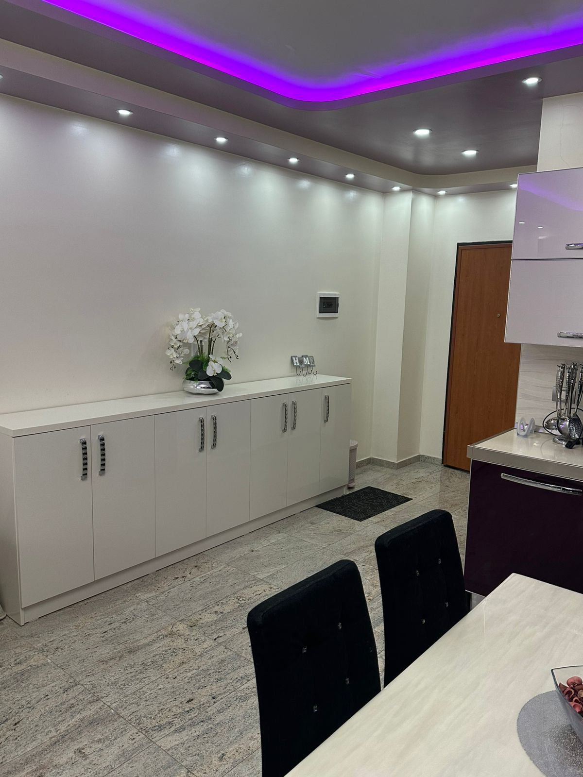 WhatsApp Image 2025-11-18 at 15.08.01